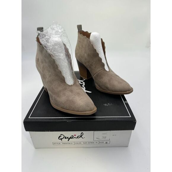 Qupid Prenton Open Slit Boots size 6 in original box - Picture 3 of 6